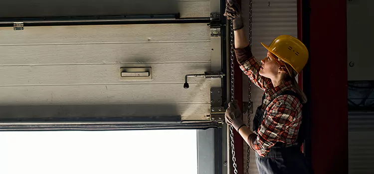 Addressing Common Garage Door Stoppage Issues in Safety Harbor, FL